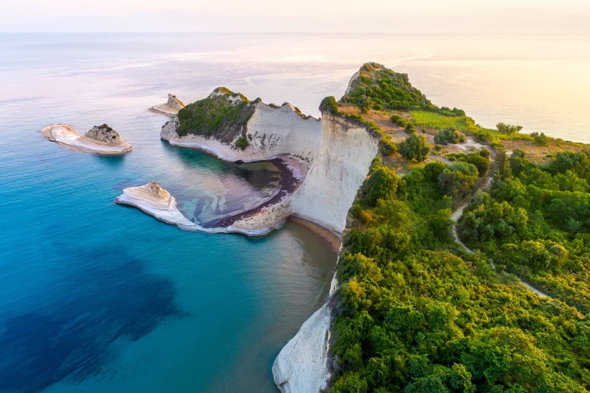 Осенью мы меняем адрес на греческий 🇬🇷 Корфу за менее чем 1000 zł ❗