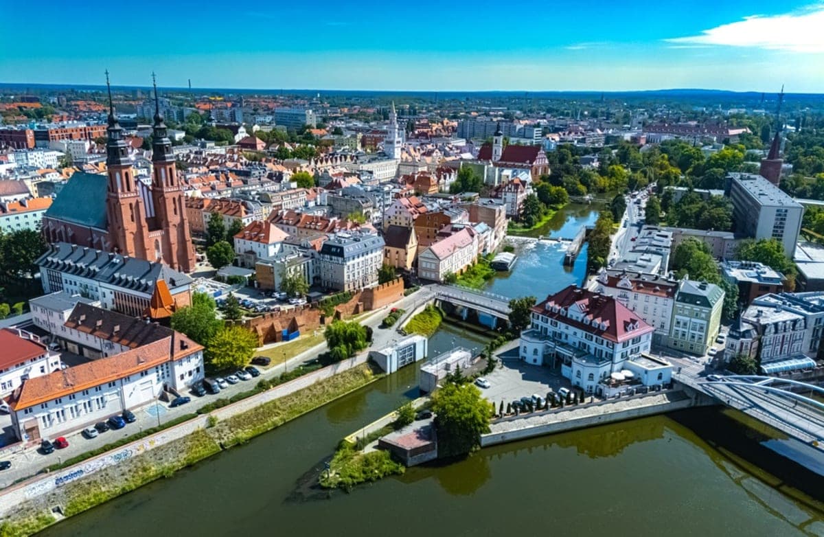 🇵🇱 11 ноября в Столице Польской Песни - спи как фестивальная звезда ⭐️ всего за 123 зл.
